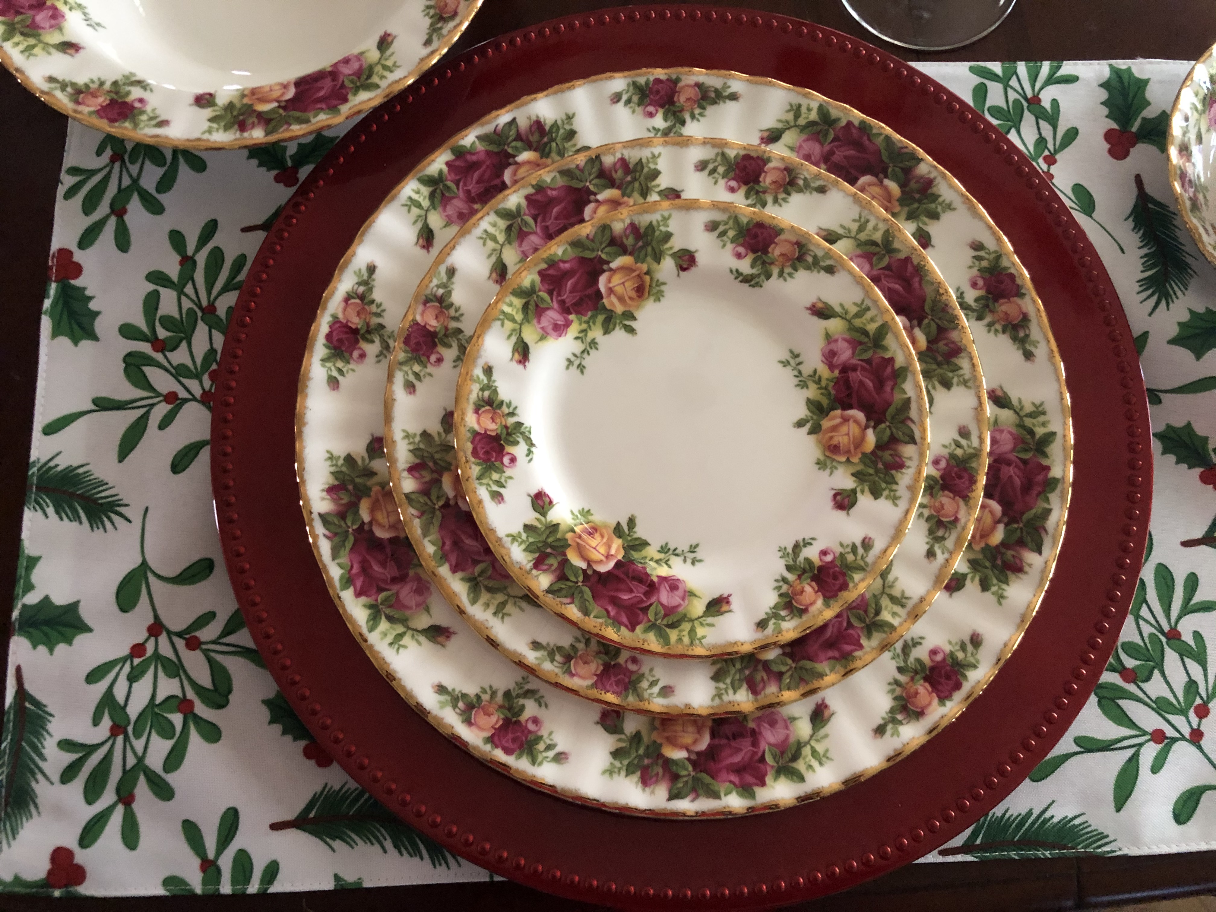 Royal Albert Old Country Roses 4 Piece Set - Boxed Dinnersets, Dinner &  Serve Ware, Dinnerware, On Sale - The Table